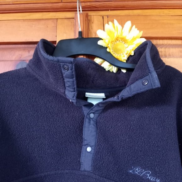 lady's LL Bean pull-over jacket - Picture 3 of 10